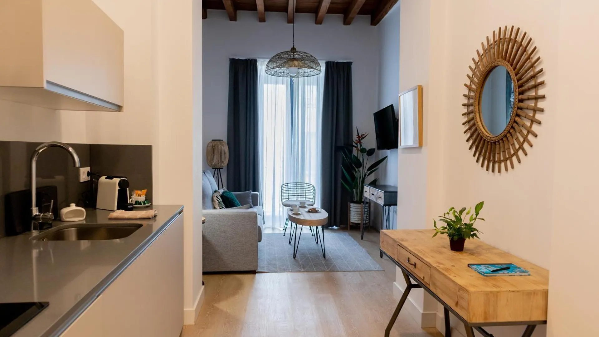 Calma Places Seville Apartment